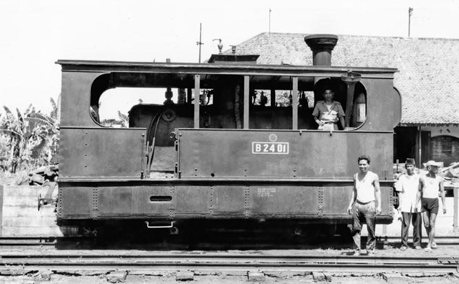 Power Parade Gold - B24 Tram Engine