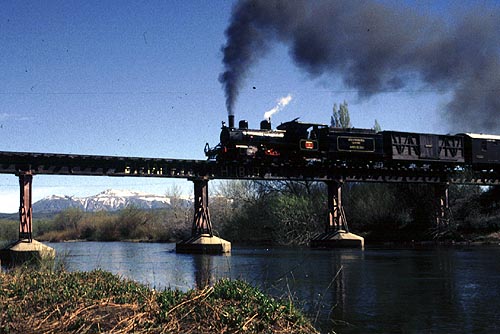 Baldwin 16, 2-8-2 1922, at El Maiten, Argentina 23.10.98