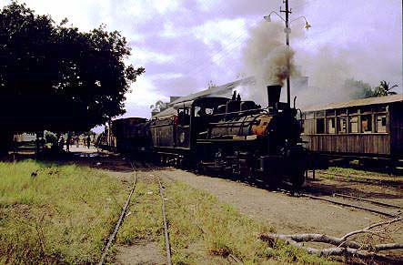 082 gets out of Xai-Xai, March 1994