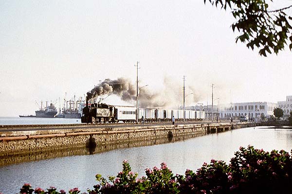 erit010.jpg (53117 bytes)