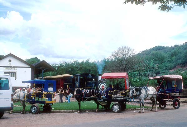 Period piece taxis at Tiradentes...